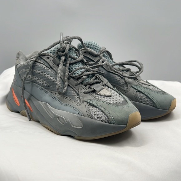 Size 7- adidas Yeezy Boost 700 V2 Inertia 2019